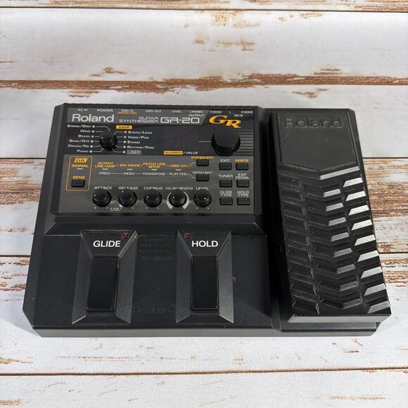 Roland GR-20 Guitar Synthesizer No Power Adapter, Made in Japan – Ships from USA - Picture 1 of 5